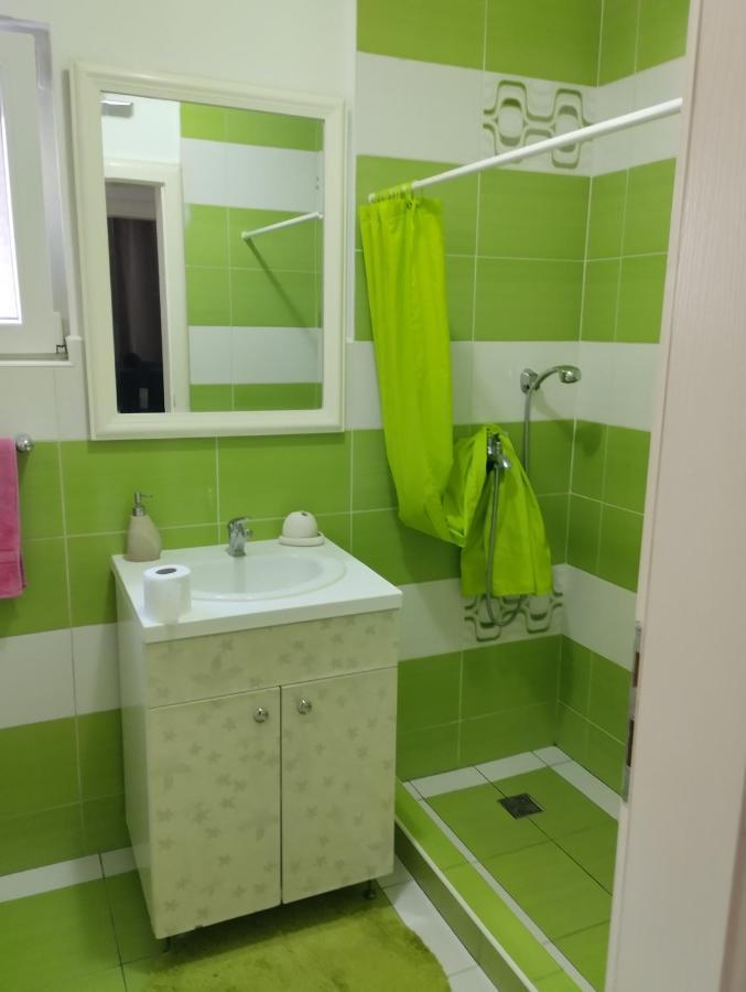 Apartman All Seasons Hotonj Eksteriør bilde