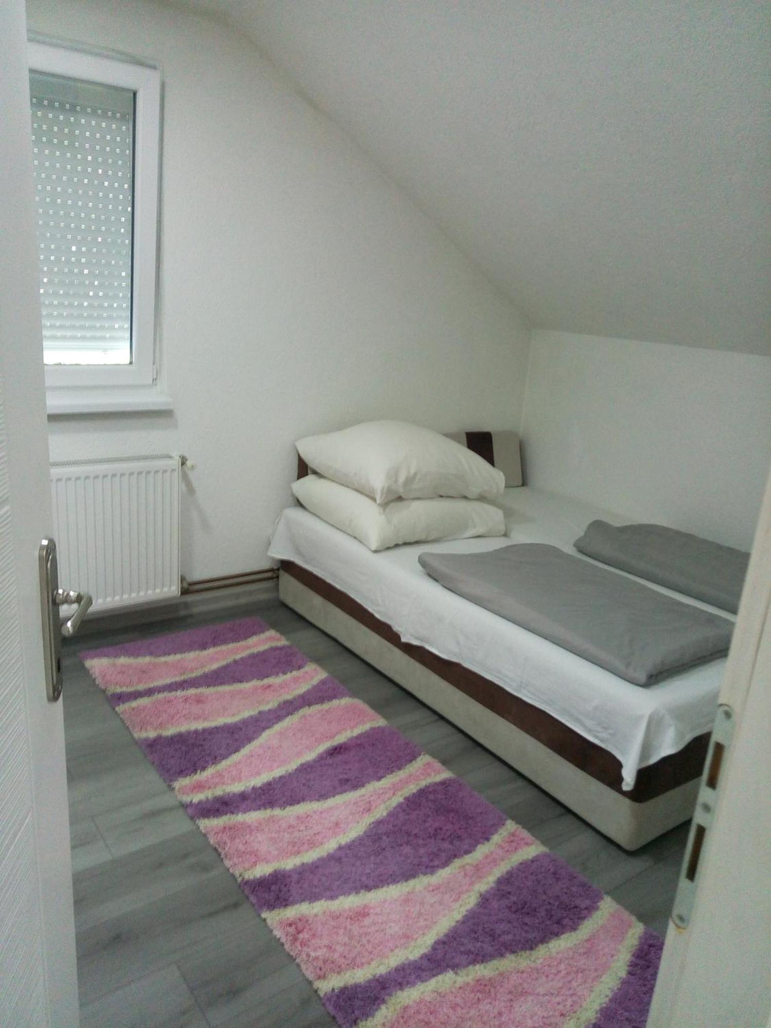 Apartman All Seasons Hotonj Rom bilde